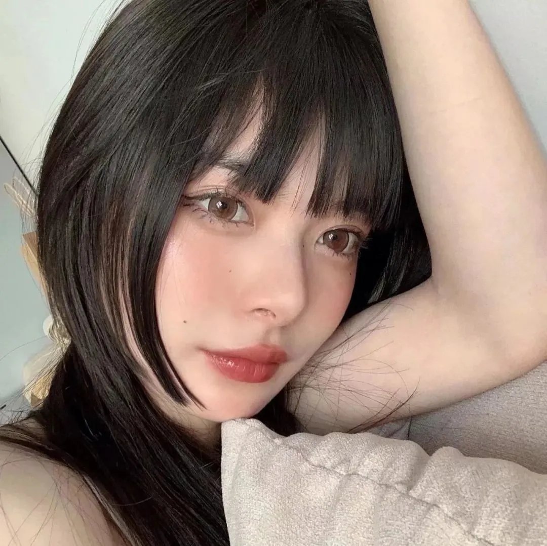 隔壁的女孩 在线观看封面